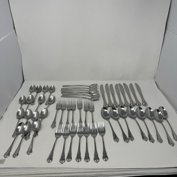 51 Pc Towle Supreme Cutlery Stainless Japan Flatware Set - Picture 1 of 10